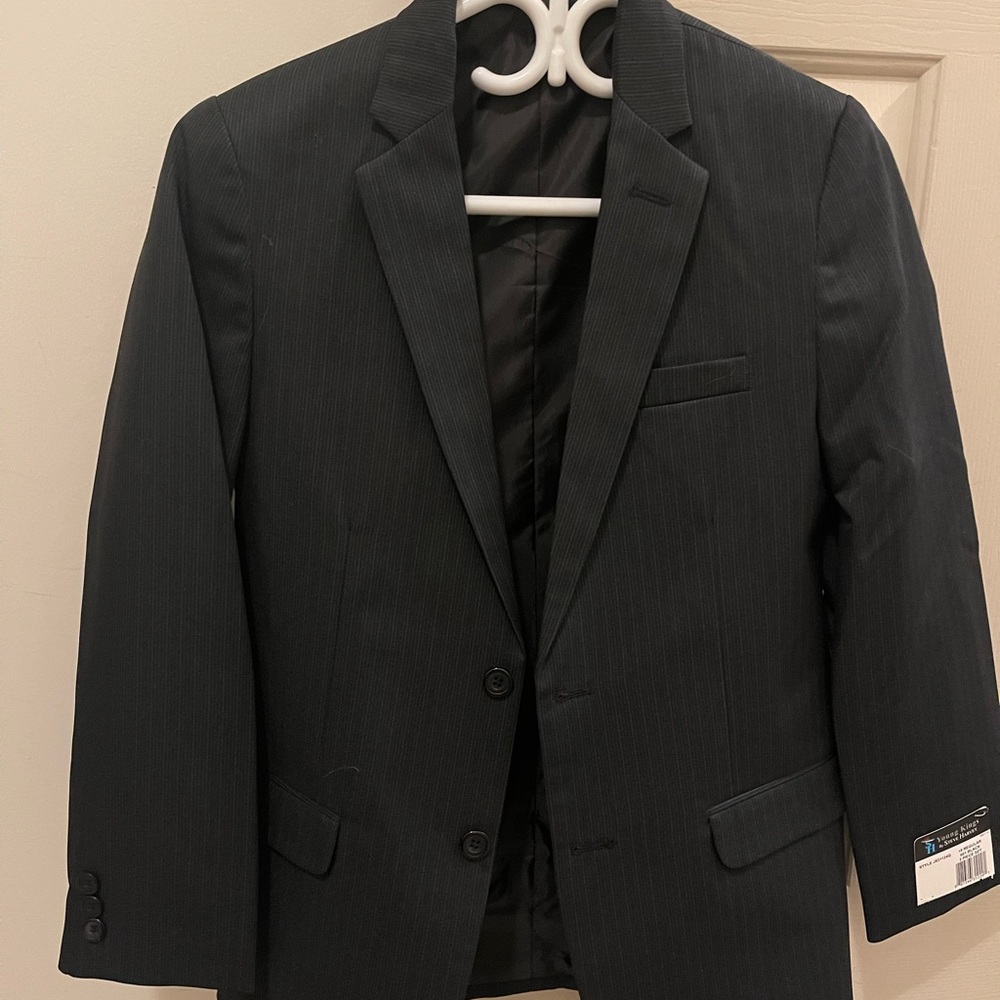 BNWT boys suit size 16